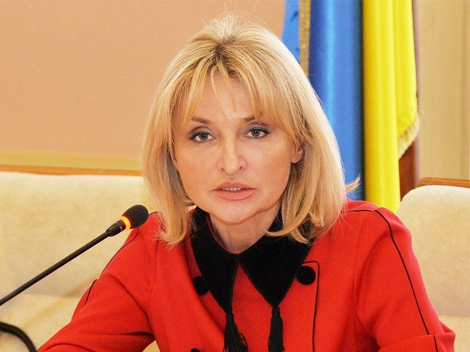 Суд з подачі Власенка визнав незаконними виступи Ірини Луценко в Раді