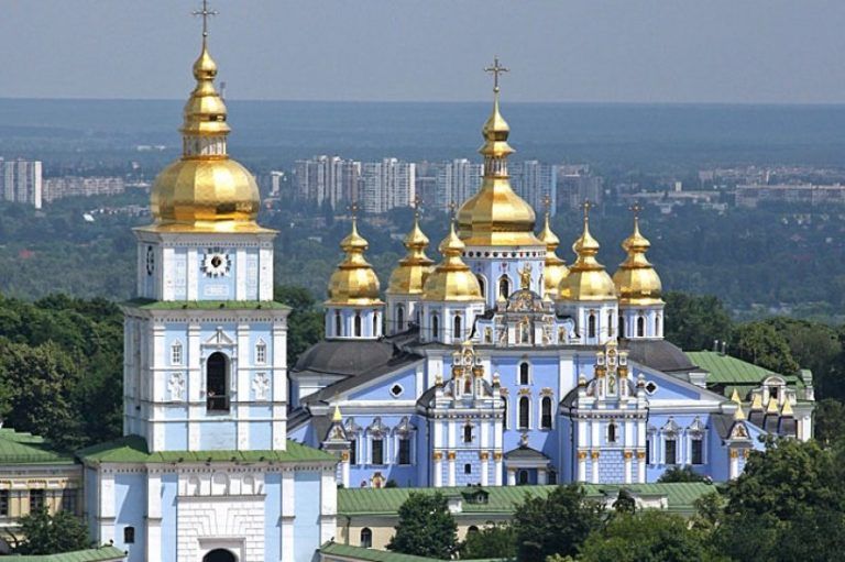 Свято-Михайлівський Золотоверхий собор відзначає 19-ту річницю свого відновлення