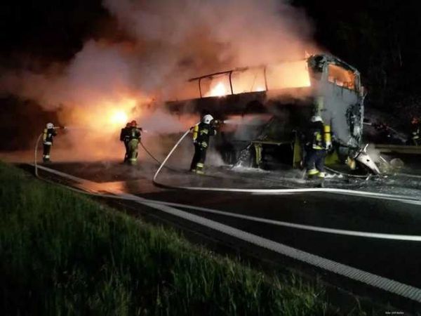У Польщі вщент згорів автобус Київ-Прага