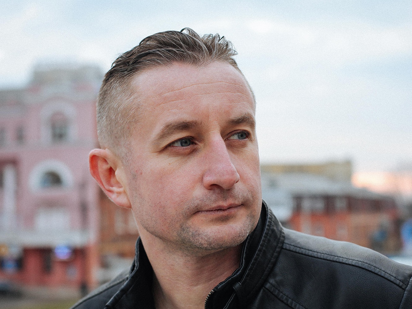 Сергій Жадан і Святослав Вакарчук концертами у Харкові підтримують волонтерський намет