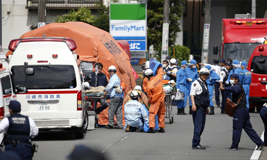 В Японії чоловік напав із ножем на школярів: двоє загиблих і 16 поранених