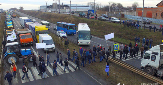 Аграрії Черкащини на добу перекриють трасу Київ—Одеса через свавілля місцевої очільниці Держгеокадастру