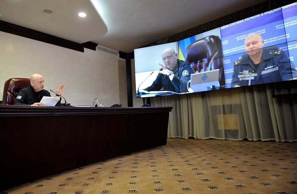 Цеголко та Турчинов відповіли Данилюку: «техніка була орендована за кошт Порошенка»