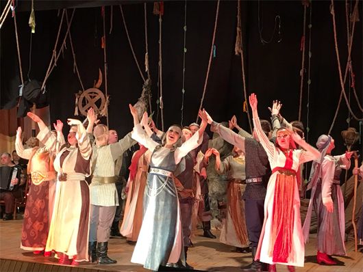 Театр українського фольклору «Берегиня» майже два роки готував виставу про русалок