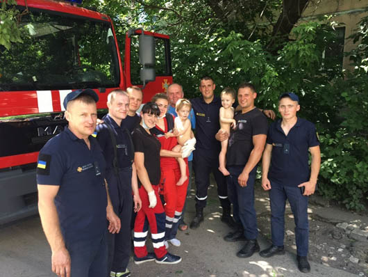 У Черкасах під час побутової пожежі врятували двох дітей і їхнього батька