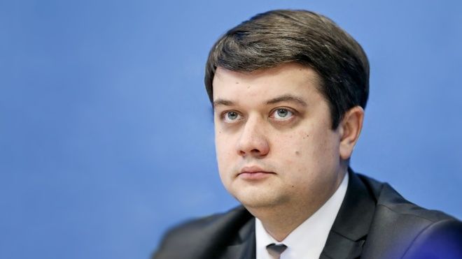 Разумков перейде на українську мову, коли стане депутатом