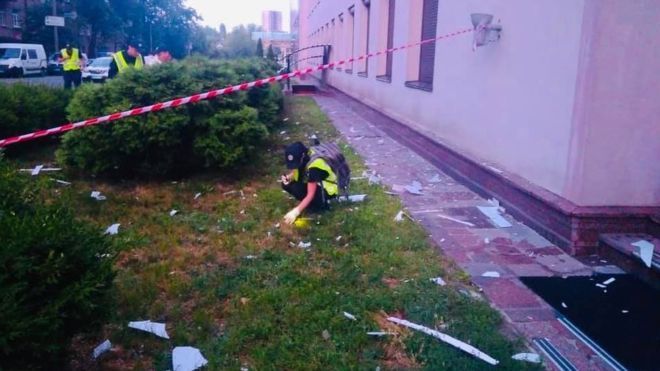 У Києві обстріляли будівлю 112 каналу
