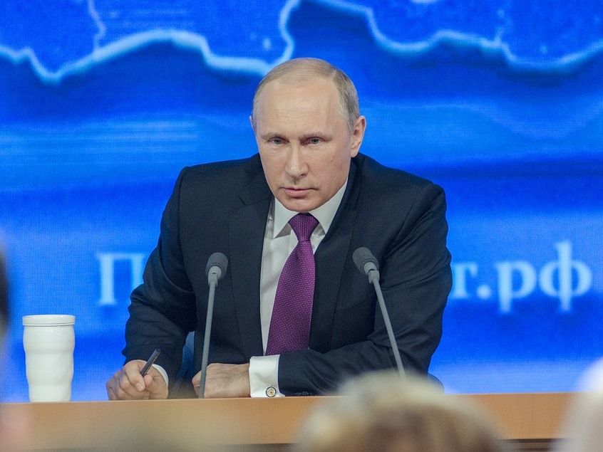 Путін розширив указ про паспорти Росії на весь Донбас