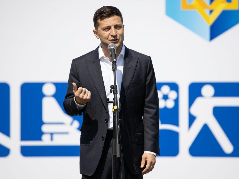 Зеленський хоче спростити надання громадянства українцям з діаспори