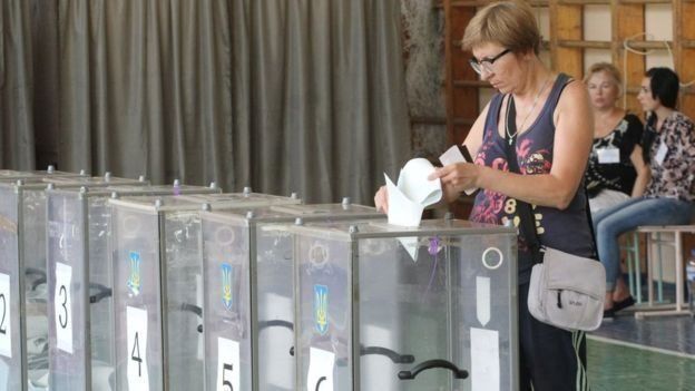 В Україні відкрилися всі дільниці, 27 із запізненням