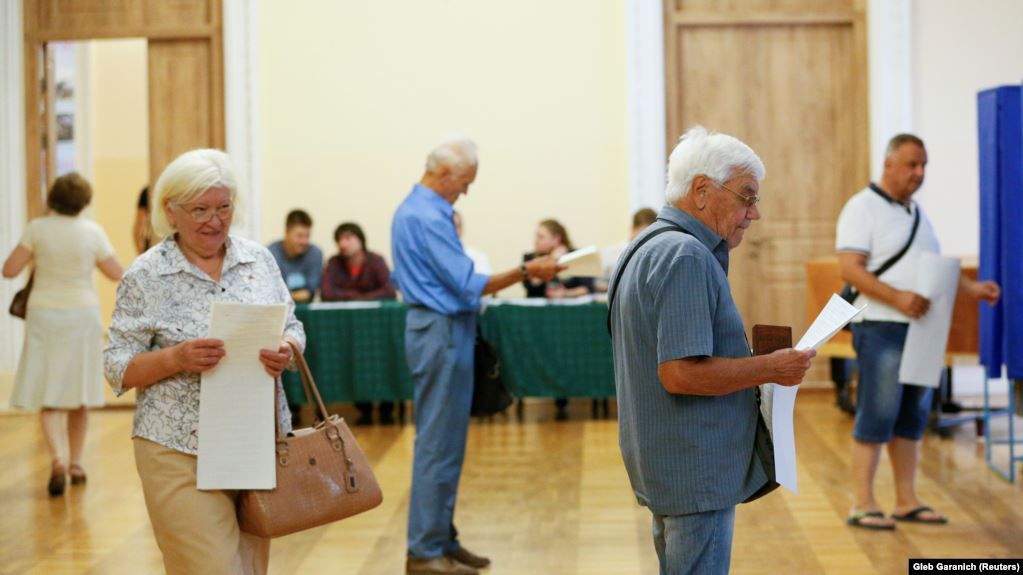 Явка на виборах станом на 12 годину склала 19,18%