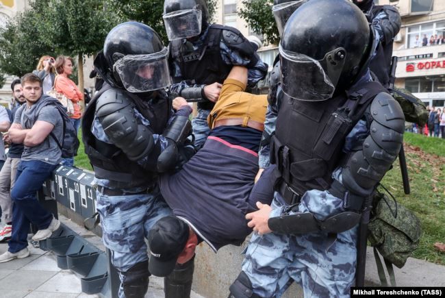 Глави МЗС Литви і Латвії порівняли Росію з поліцейською державою