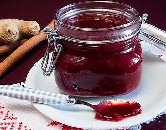 Сливи з перцем: рецепт казково смачної оджики