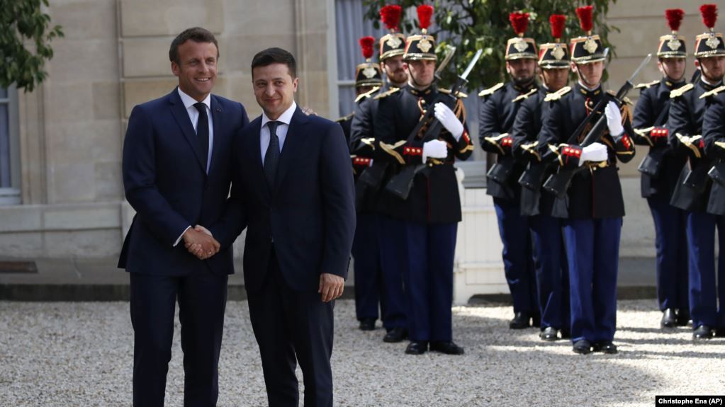 Макрон у розмові з Зеленським підтримав проведення зустрічі «нормандської четвірки»
