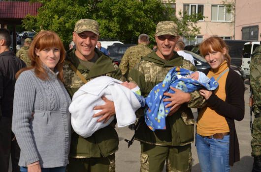 Сміливість та любов, помножені на 4: на Донбасі захищають незалежність два незвичайних тернопільських подружжя