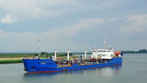 Херсонський суд відмовився арештовувати корабель, який постачав паливо до Криму