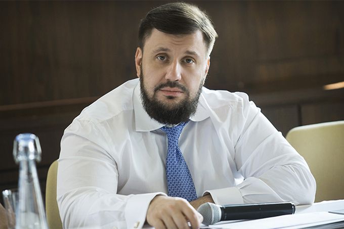 Суд заочно арештував ексміністра доходів Клименка