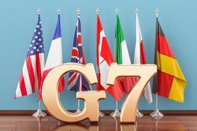 Японія на саміті G7 готова обговорити можливість повернення Росії в G8