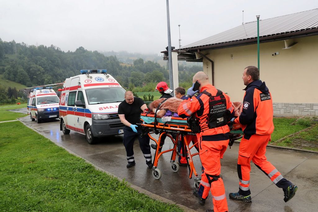 Від ударів блискавок у Польші загинули четверо людей, понад 150 постраждали