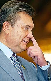Не заважайте жити Януковичу