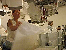 Осінь-2006: падають сніг, дощ і ціни на цукор