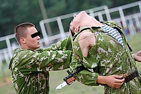 Фашисти у казармі