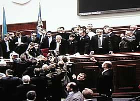 Бої на Хрещатику тривають