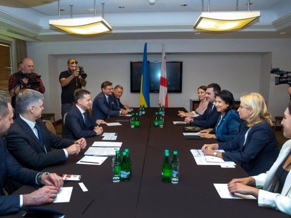Президенти України та Грузії обговорили питання безпеки та оборони