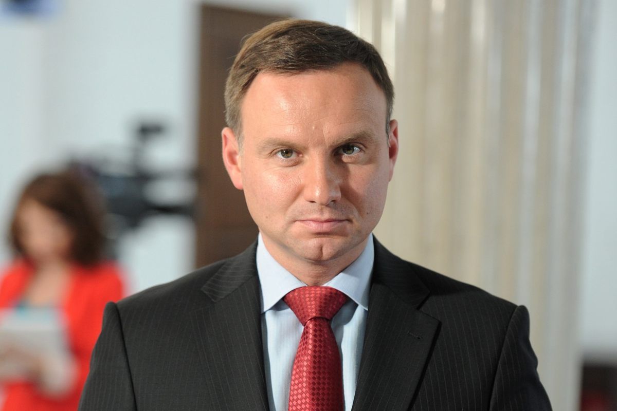 Польща виступила проти повернення Росії в G8
