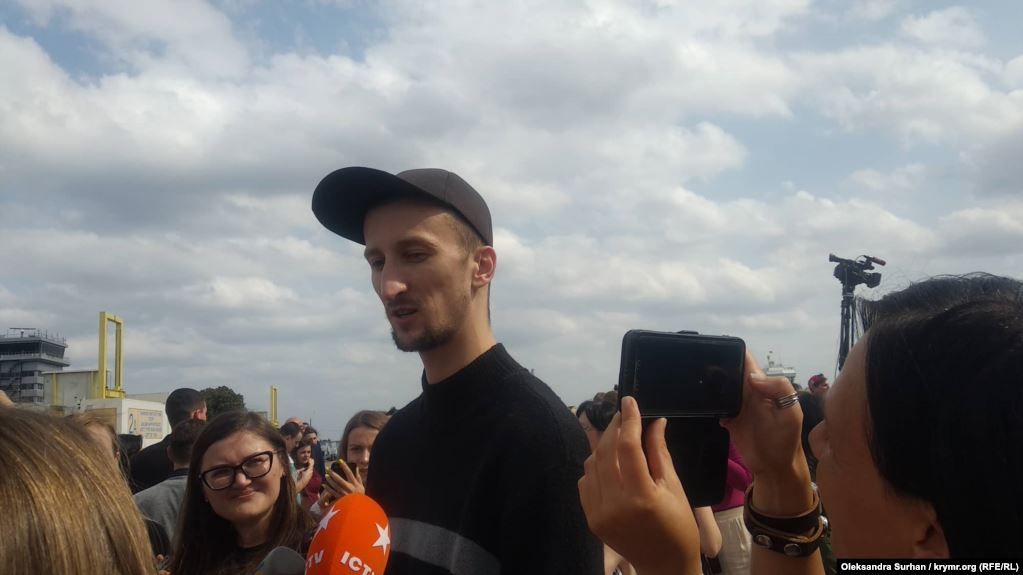 Сущенко планує повернутися до журналістики, Кольченко – до навчання