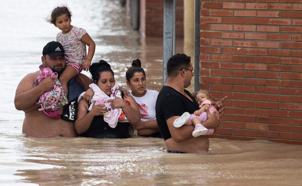 Через повені в Іспанії загинуло 6 людей (Відео)