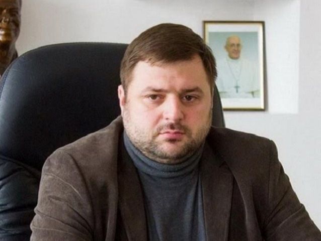 Підозрювані в розкраданні грошей на ремонт мосту в Дніпрі оголошені в розшук