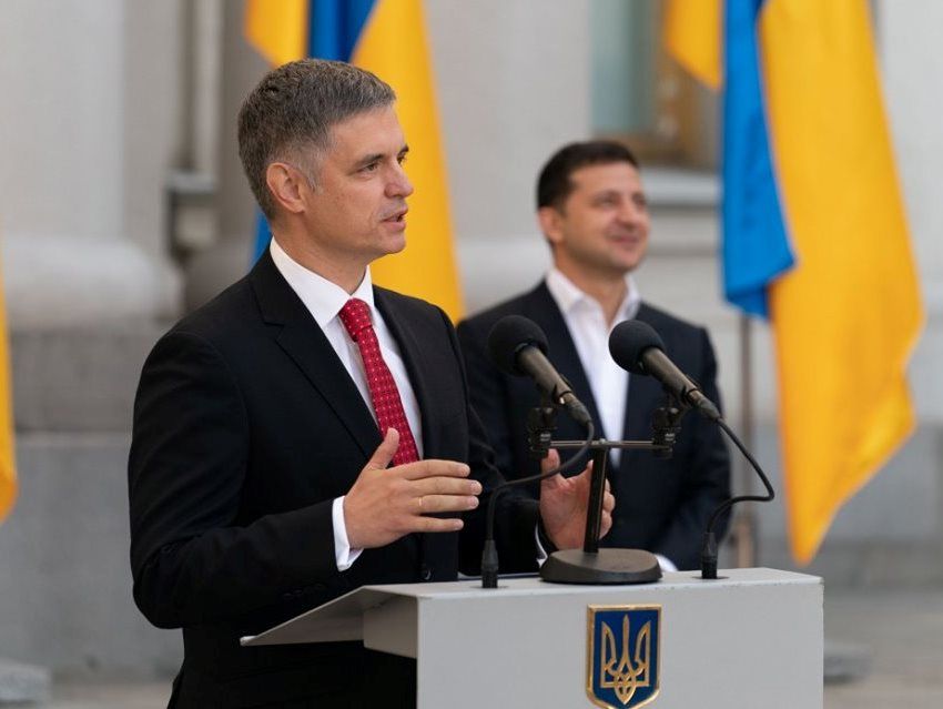 Міністр МЗС пояснив рішення Зеленського залишити Авакова на посаді