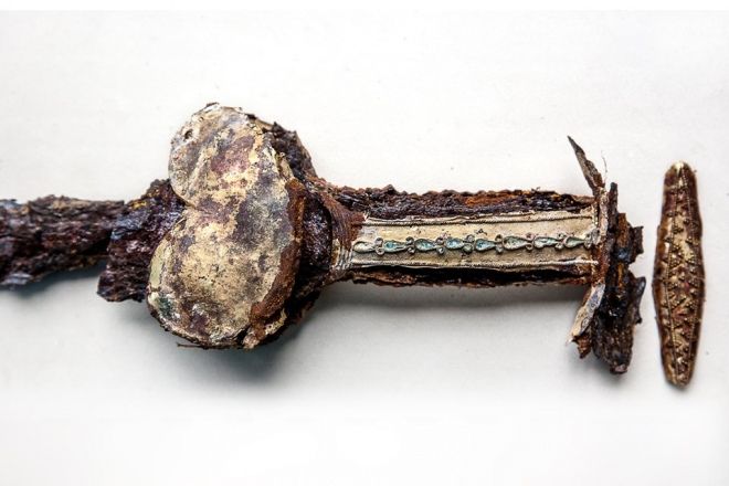 На Мамай-горі археологи знайшли скіфський акінак із золотими обкладками