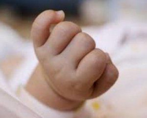 Сестри - прикордонниці живцем закопали немовля на Львівщині