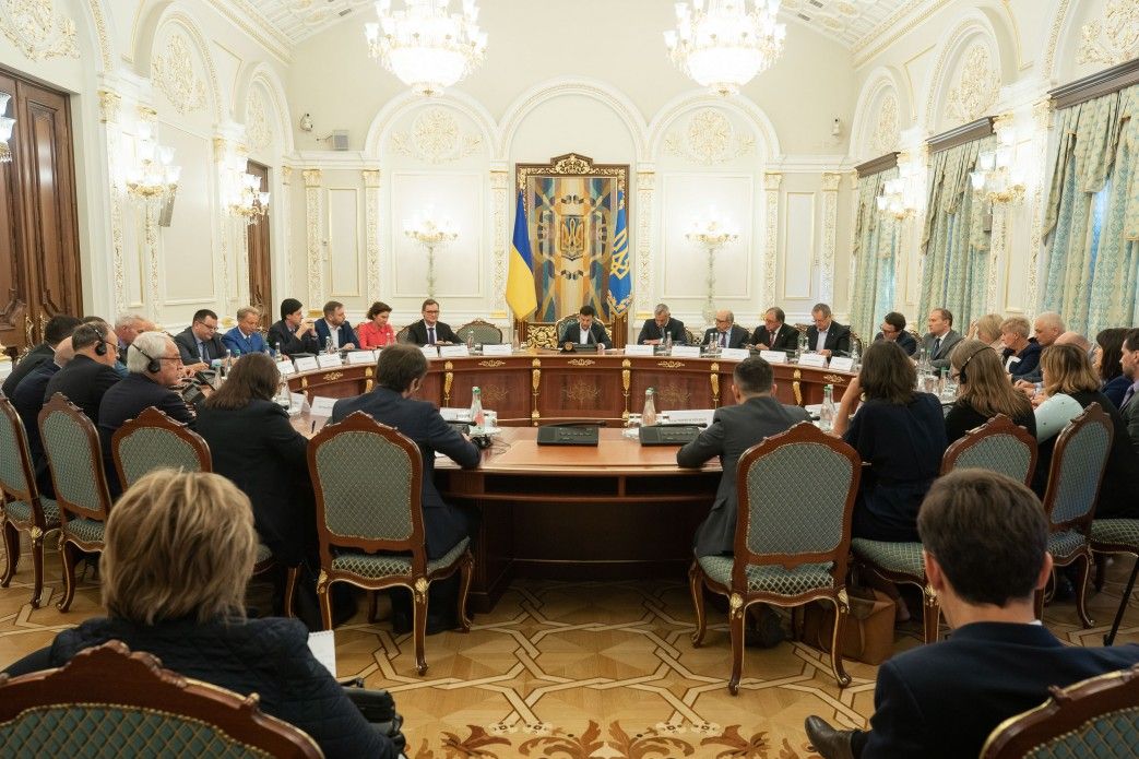 У Зеленського вирішили переписати Конституцію і правоохоронне законодавство