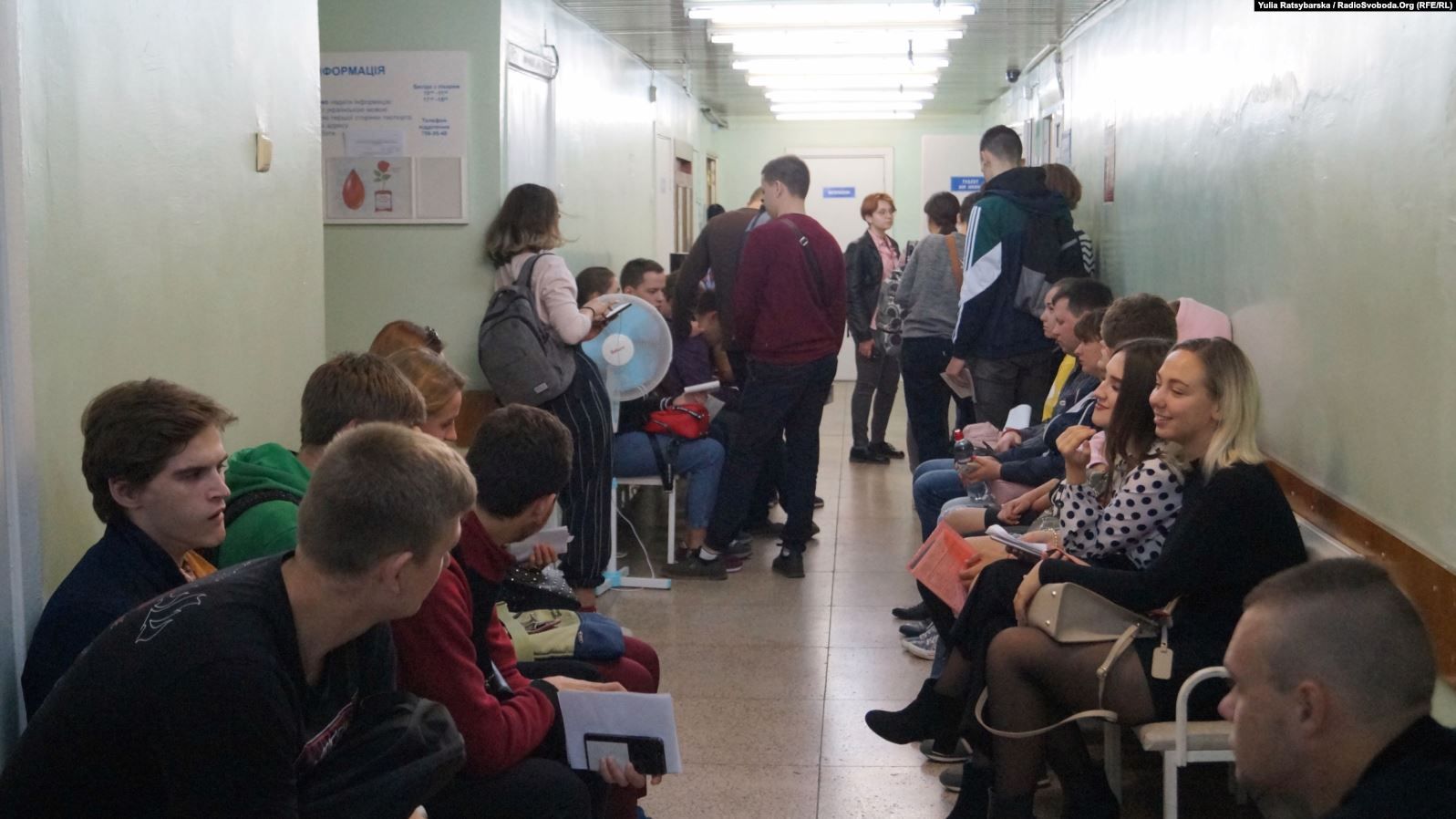 У Дніпрі сотні людей здали кров для поранених бійців