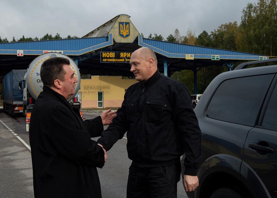Засуджений у Білорусі журналіст Шаройко вже в Україні (фото)