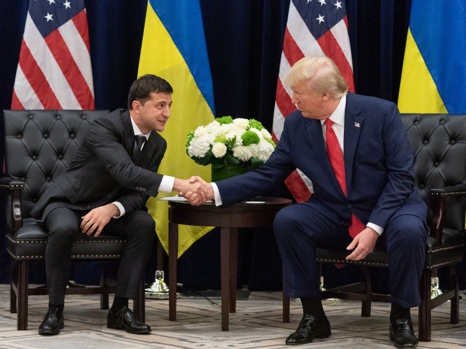 Демократи вимагають від Білого дому всі документи щодо Трампа й Зеленського