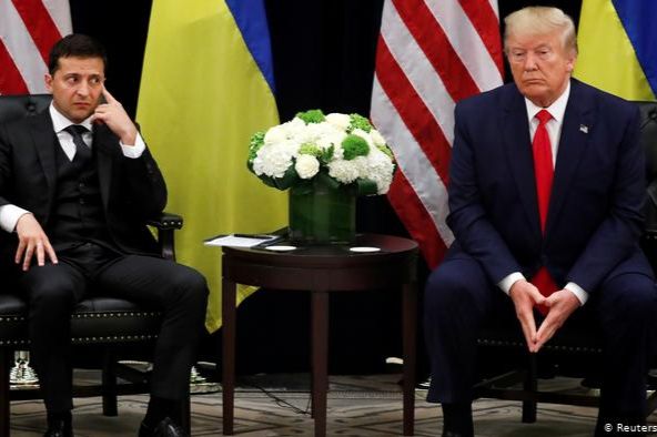 Трамп: Я не хотів телефонувати Зеленському