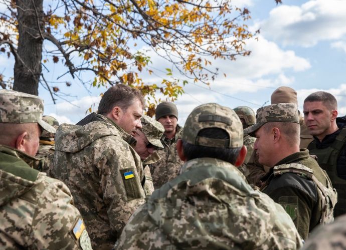 Міноборони заявляє про підтримку мешканців Золотого в розведенні військ
