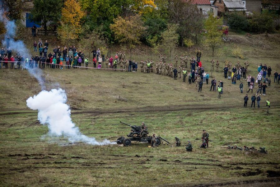«Сила нескорених»: у Дніпрі реконструювали бої АТО