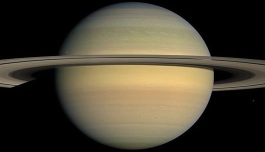 Учені відкрили 20 нових «місяців» Сатурна