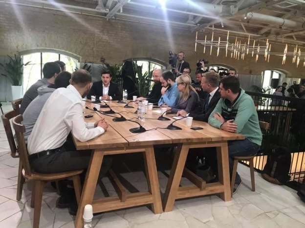 Зеленський заявляє, що Порошенко «підштовхує до Майдану»