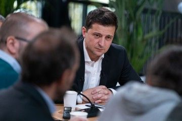 Зеленський готовий розпустити партію «Слуга народу»