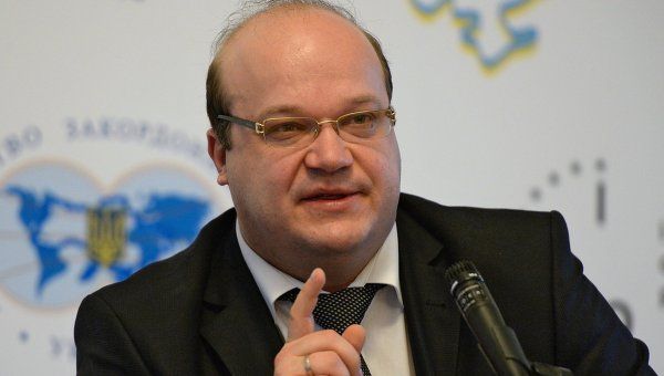 Чалий звинуватив Зеленського в руйнуванні традиційної дипломатії