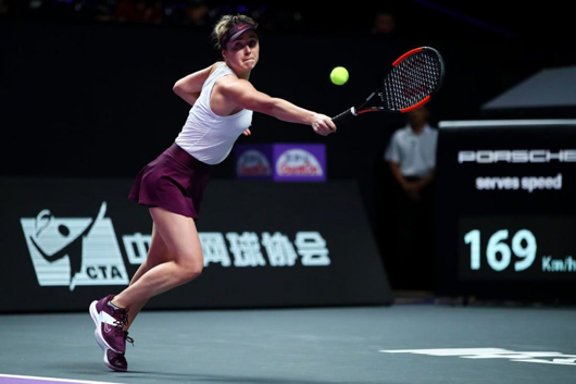Еліна Світоліна розпочала захист титулу  на «Підсумковому турнірі WTA» з перемоги