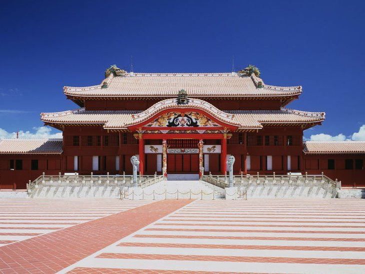 В Японії згорів замок Сюрі зі списку спадщини ЮНЕСКО (фото)