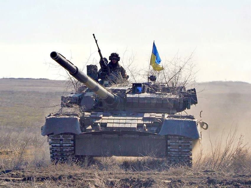 Розведення військ у Петрівському відкладається через обстріли