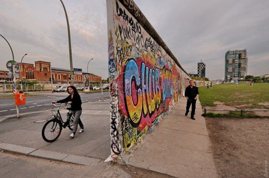 30 років тому впав Берлінський мур: чому Німеччина досі далека від національної єдності